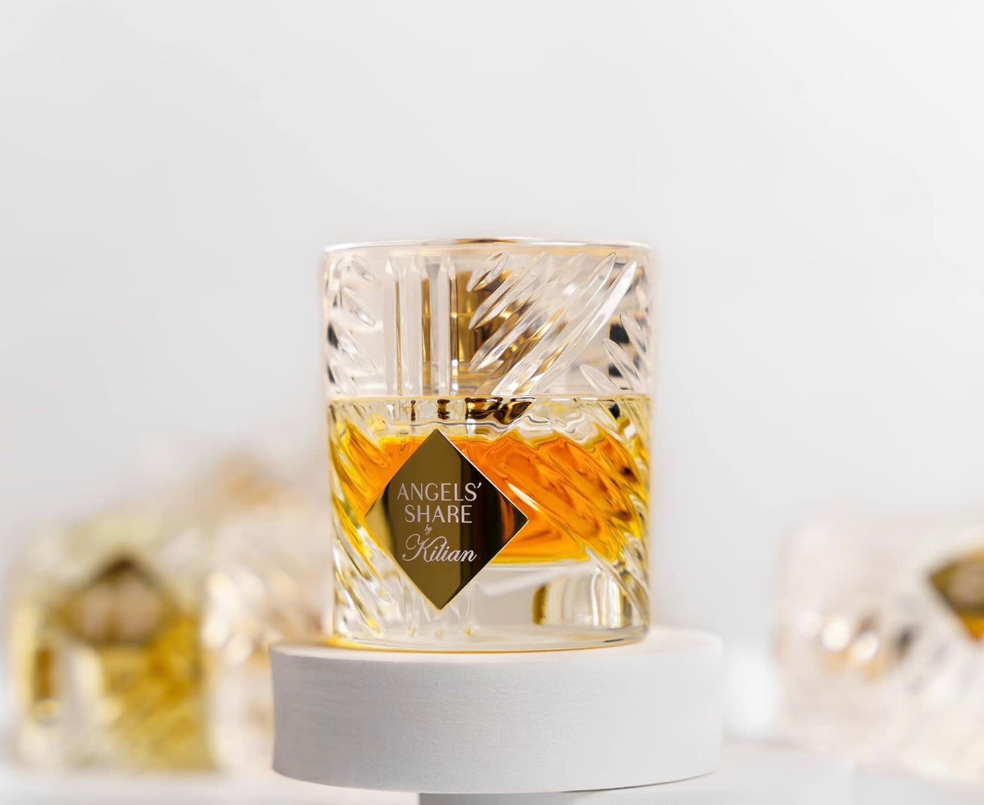 KILIAN PARIS Angels Share Eau de Parfum with Tonka Bean
& Cinnamon